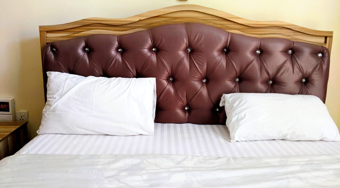 GLADS BEDROOMS